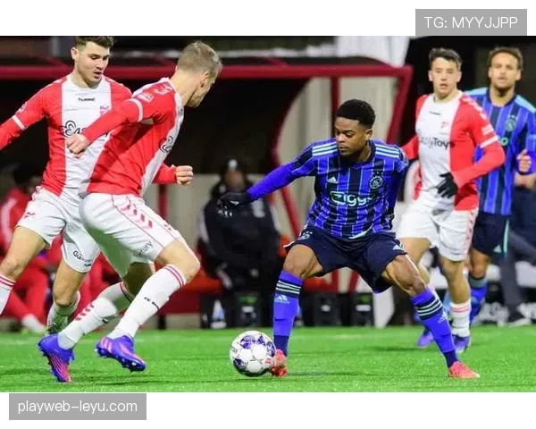 阿贾克斯近期比赛节奏控制表现稳健