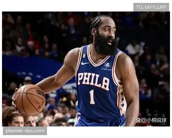 布兰登·罗伊突破助攻提升球队关键时刻得分效率