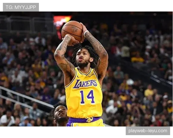 魔术师约翰逊无球跑位改写进攻节奏显著提升团队效率